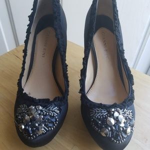 Black Gianni Bini high heels
